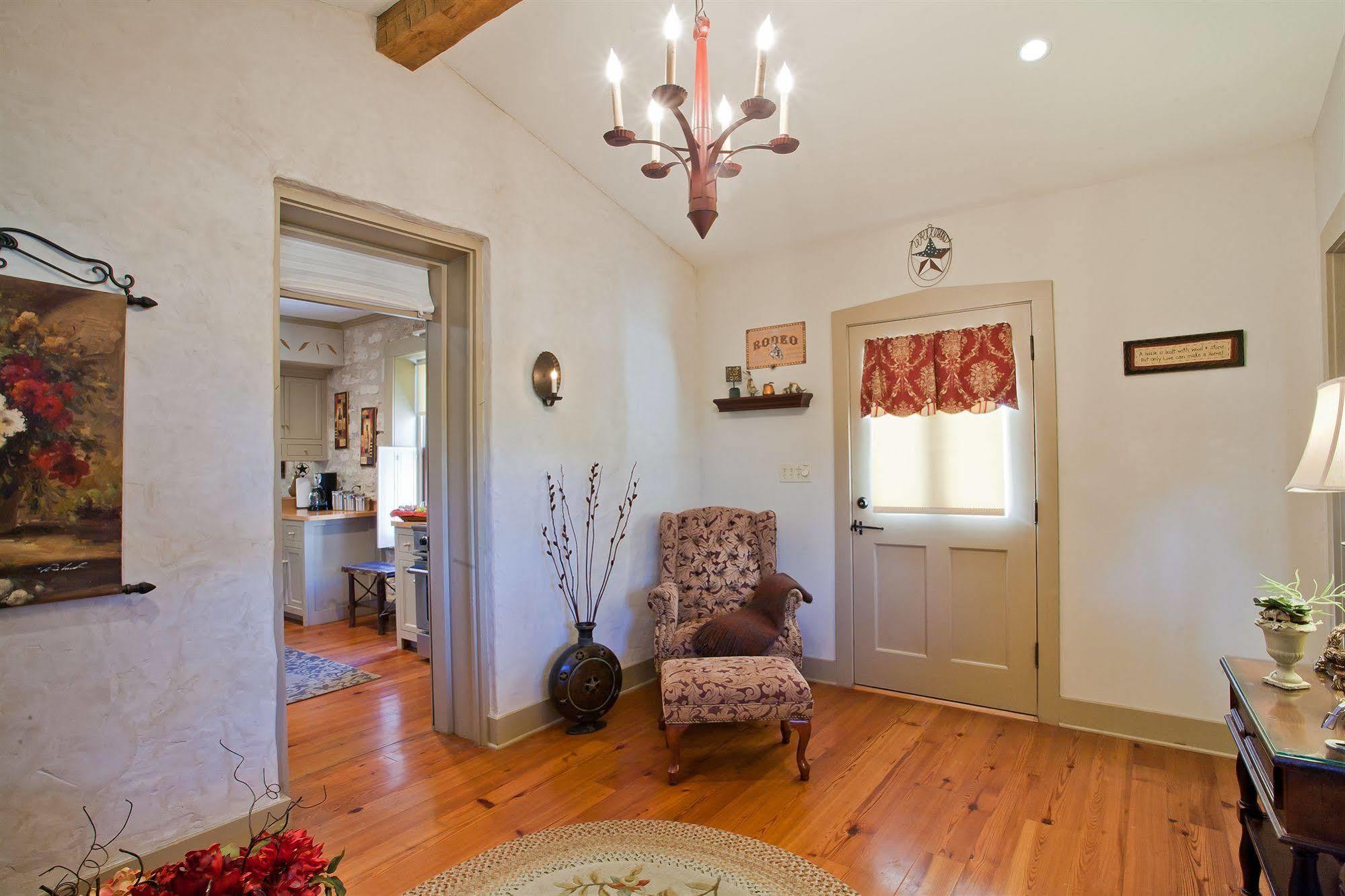 Rock House Hideaway Complex Fredericksburg Esterno foto